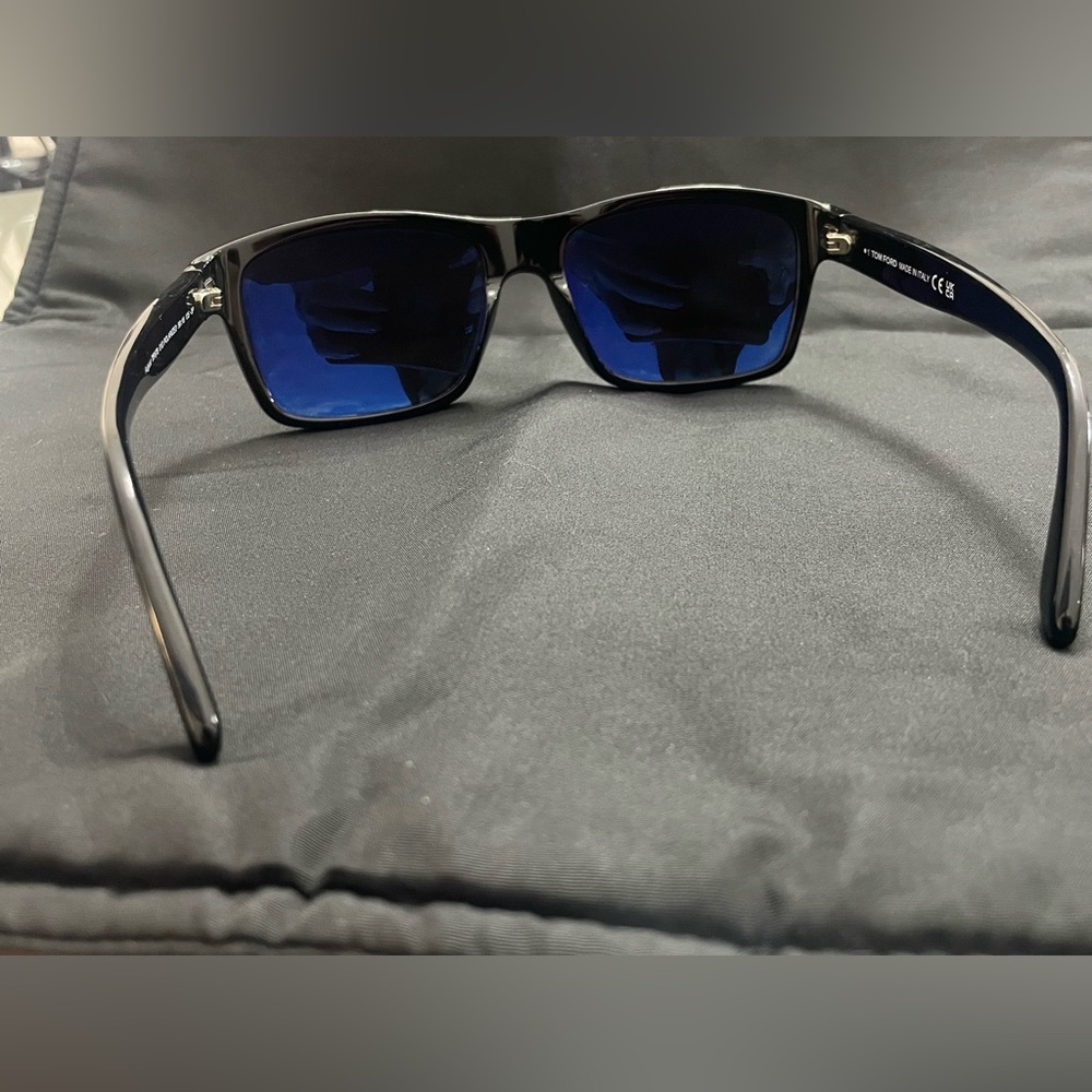 Tom Ford Polarized Sunglasses, TR001026 - Picture 13 of 16